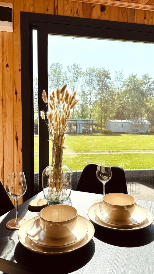 Luxe Tiny House Bij Het Leekstermeer Matsloot المظهر الخارجي الصورة