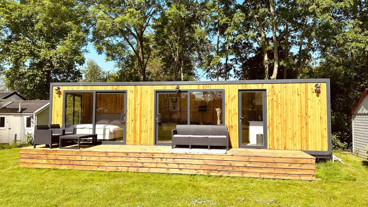 Luxe Tiny House Bij Het Leekstermeer Matsloot المظهر الخارجي الصورة