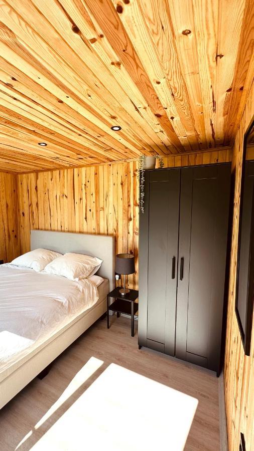 Luxe Tiny House Bij Het Leekstermeer Matsloot المظهر الخارجي الصورة